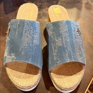 Houg Blue Denim Wedge Raffia Open Toe sz 40 / 8